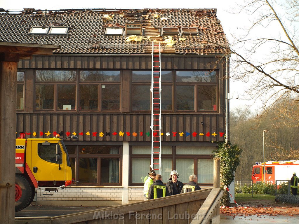 Feuer Schule Neuhonrath bei Lohmar P190.JPG